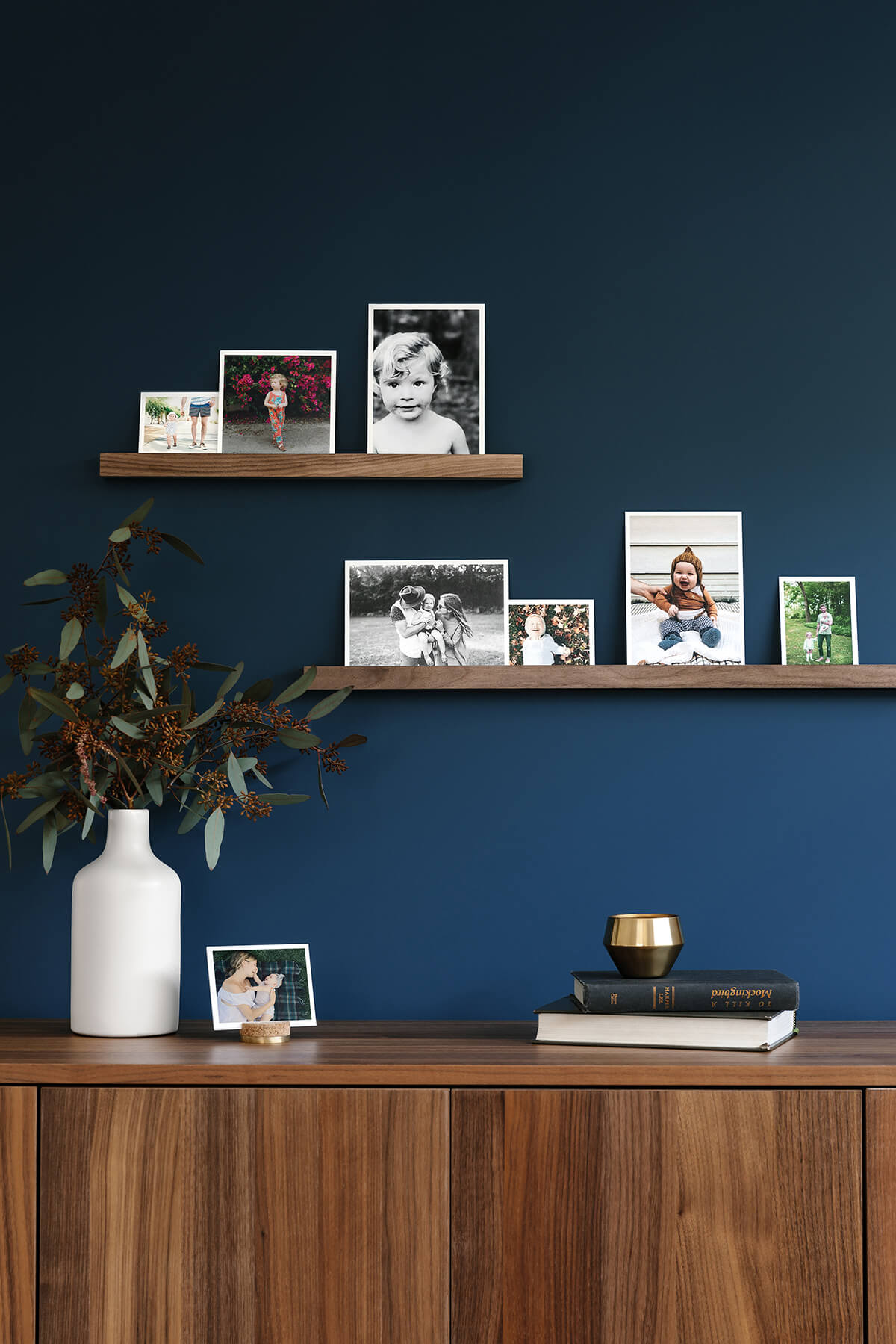 Friend Photo Wall Ideas Without Frames Atlanta 2022 - tadiran