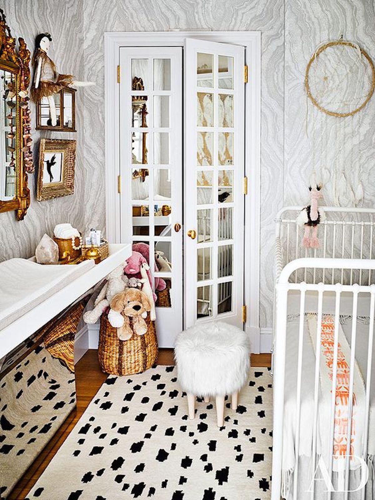 Textured wall and rug in nursery